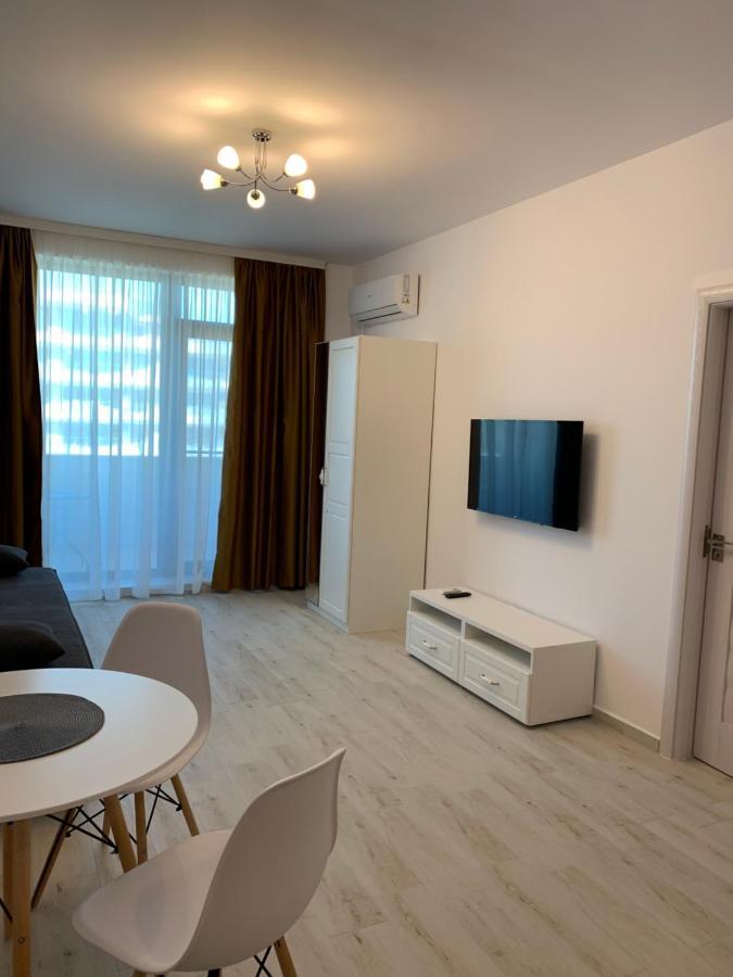 Sunrise Holiday Apartment - Mamaia Nord นาโวดาริ ภายนอก รูปภาพ
