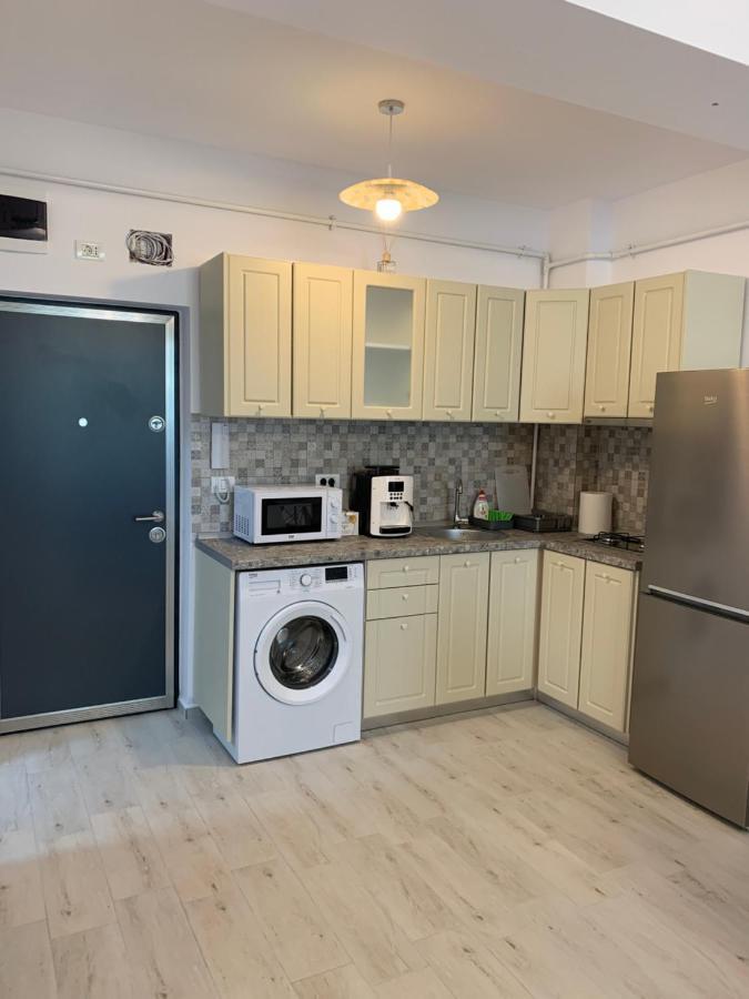Sunrise Holiday Apartment - Mamaia Nord นาโวดาริ ภายนอก รูปภาพ