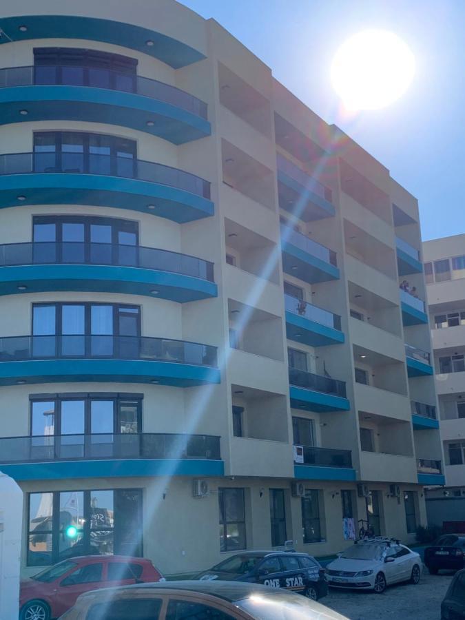 Sunrise Holiday Apartment - Mamaia Nord นาโวดาริ ภายนอก รูปภาพ
