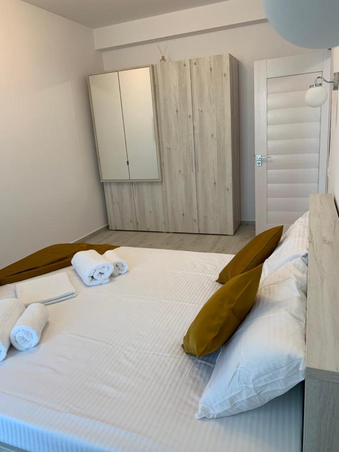Sunrise Holiday Apartment - Mamaia Nord นาโวดาริ ภายนอก รูปภาพ
