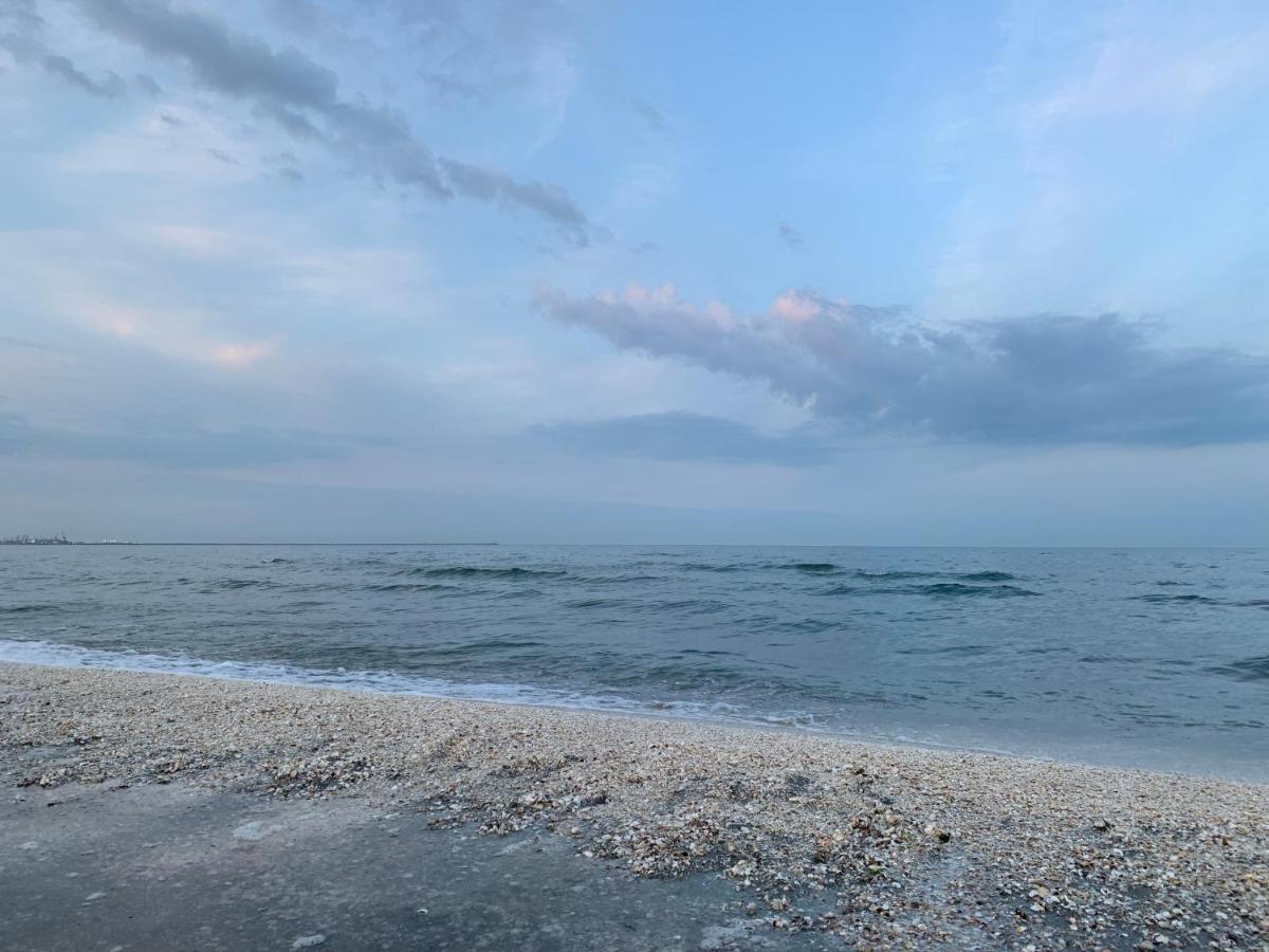 Sunrise Holiday Apartment - Mamaia Nord นาโวดาริ ภายนอก รูปภาพ