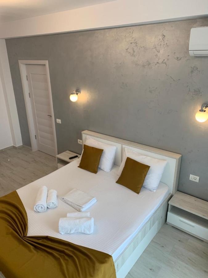 Sunrise Holiday Apartment - Mamaia Nord นาโวดาริ ภายนอก รูปภาพ