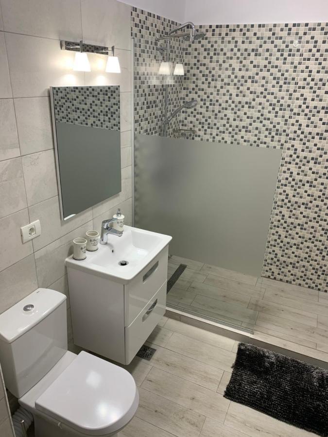 Sunrise Holiday Apartment - Mamaia Nord นาโวดาริ ภายนอก รูปภาพ